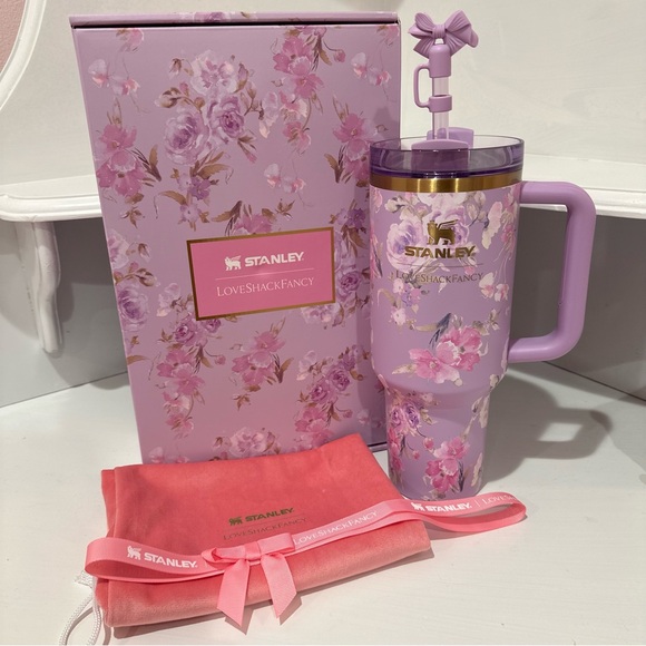 STANLEY x LoveShackFancy 40 Oz Quencher Cup Happy thoughts purple lavender print - Picture 3 of 11